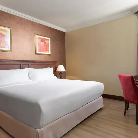 Occidental Taksim 4*