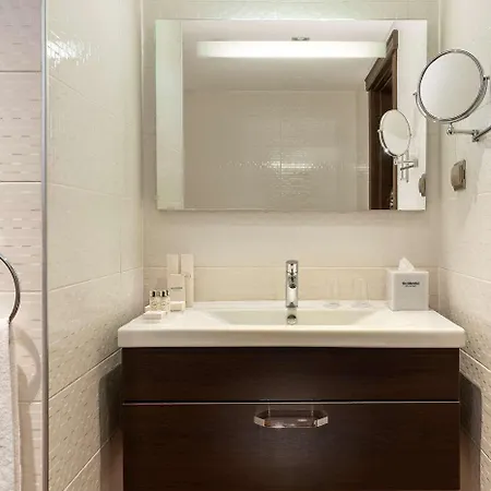 Occidental Taksim 4*