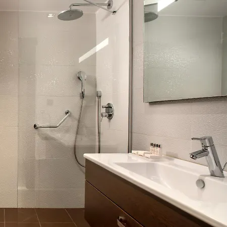 Occidental Taksim 4*