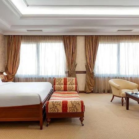 Occidental Taksim 4*