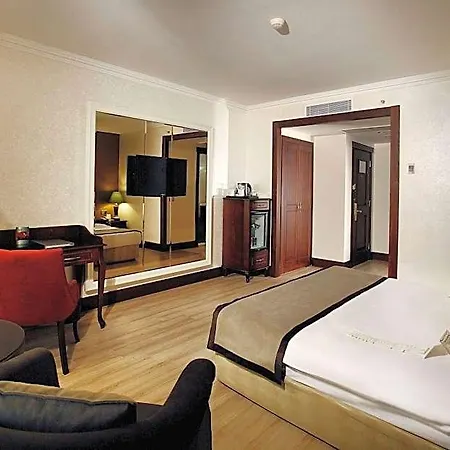 Occidental Taksim Hotel 4*