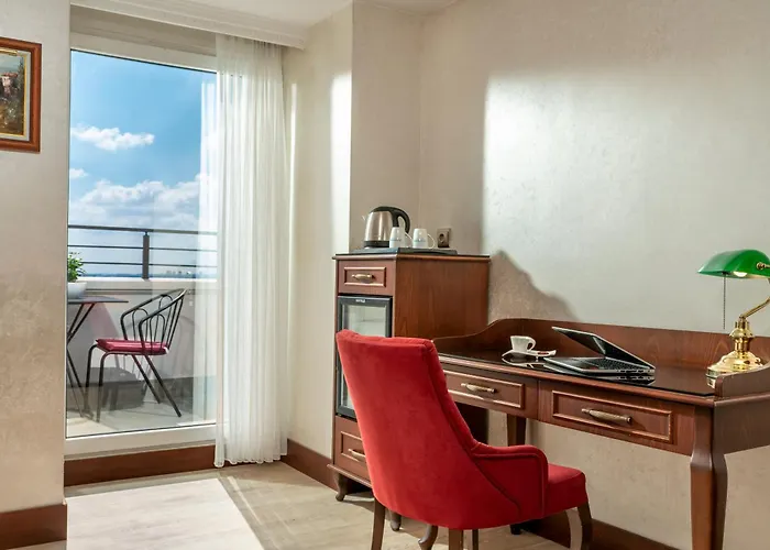 فندق Occidental Taksim 4*