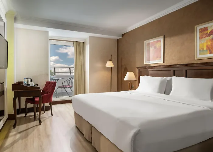 Отель Occidental Taksim 4*