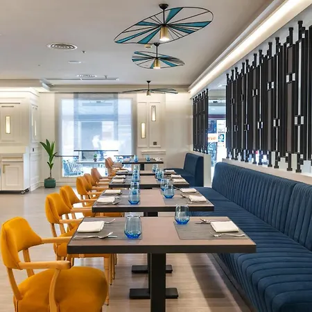 Occidental Taksim Hotell 4*