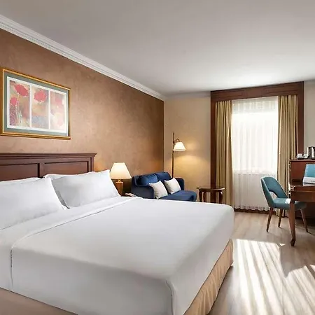 Hotel Occidental Taksim 4*