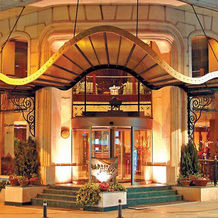 Occidental Taksim Hotell 4*