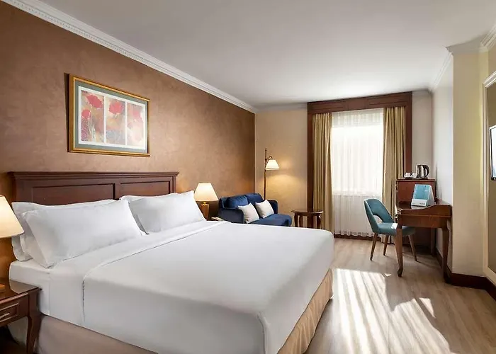 מלון Occidental Taksim 4*